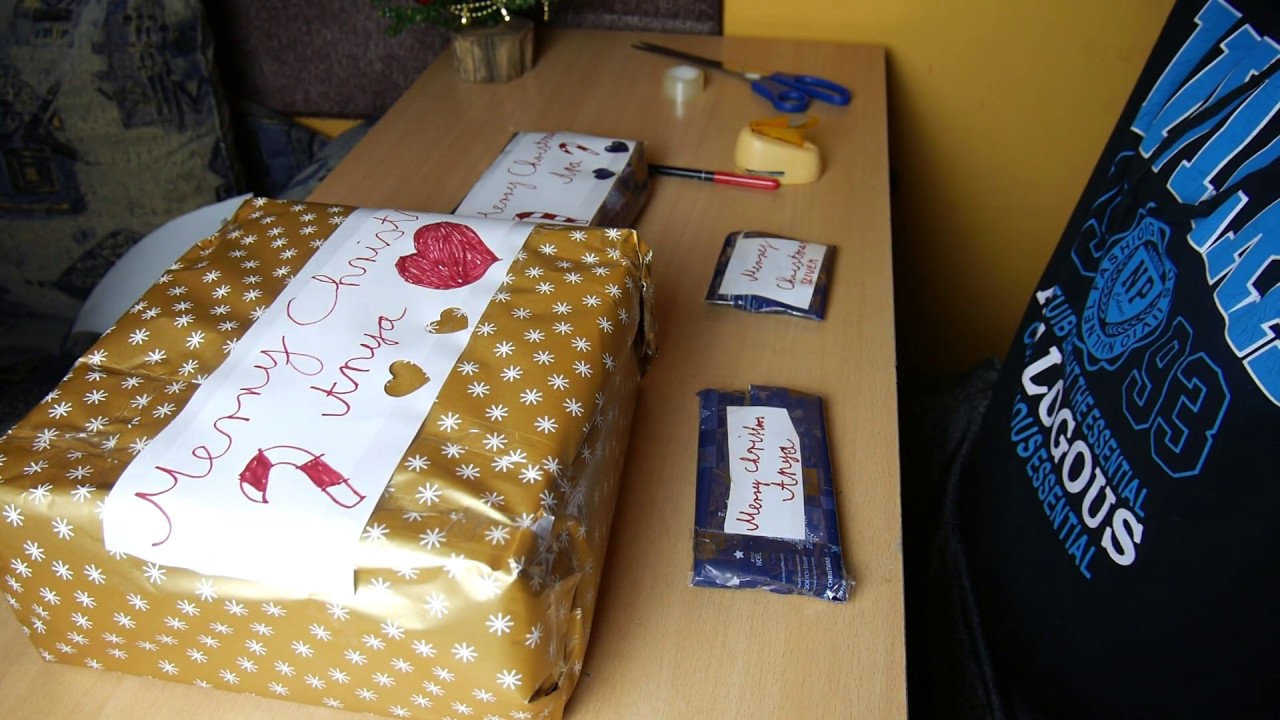 Kar&aacute;csonyi aj&aacute;nd&eacute;kok csomagol&aacute;sa