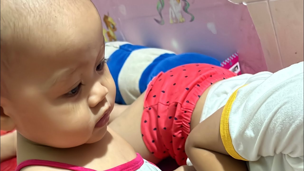 Cute little baby girl porpor 