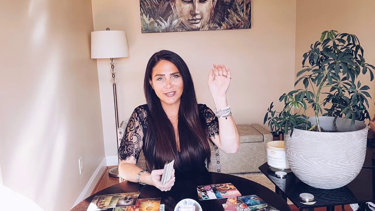 CAPRICORN, YOU ARE GOING TO LIKE THIS 👍 FEELING THAT VIBE FOR YOU  ❤ YOU VS THEM TAROT READING.