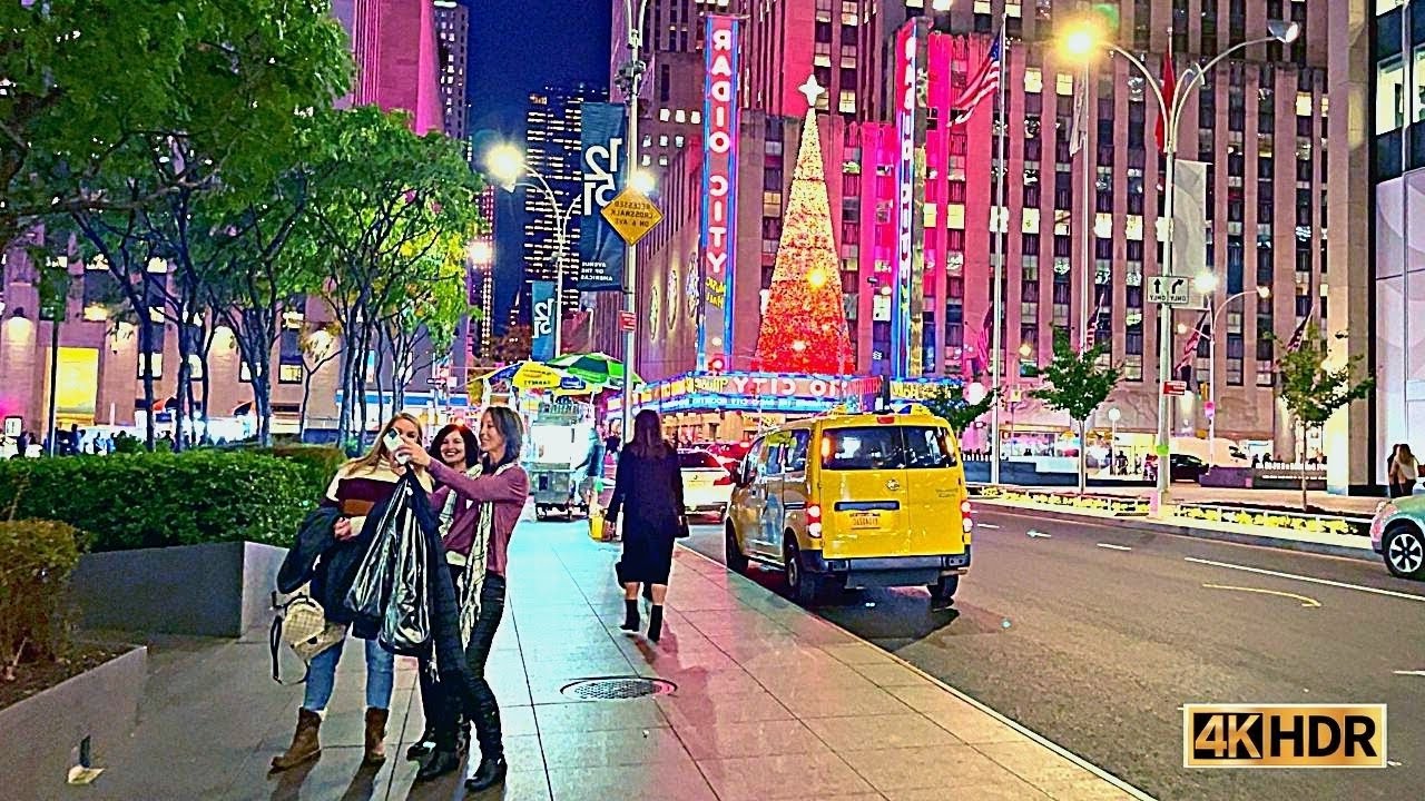Walking Around Times Square At Night - Times Square Walking Tour - NYC Night Walk - New York 4K