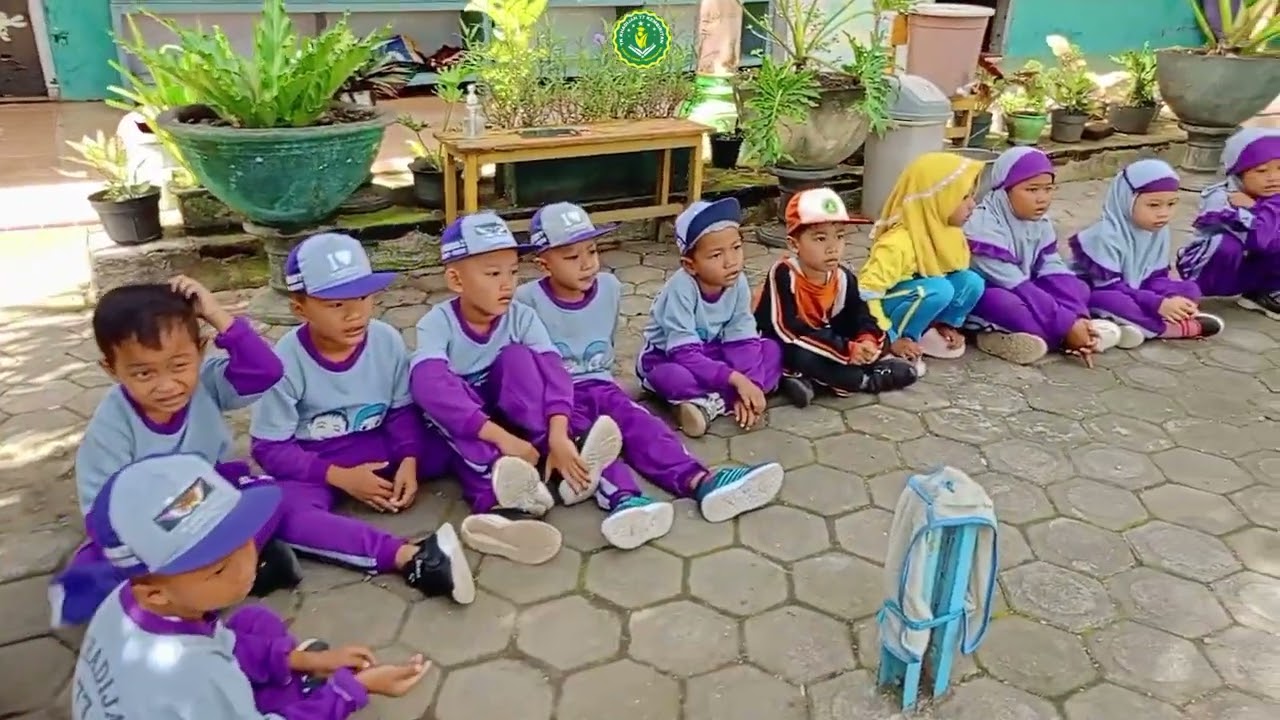 Membuat telur asin#joyfull learning #anakhebat#sekolahkarakter#khadijah77