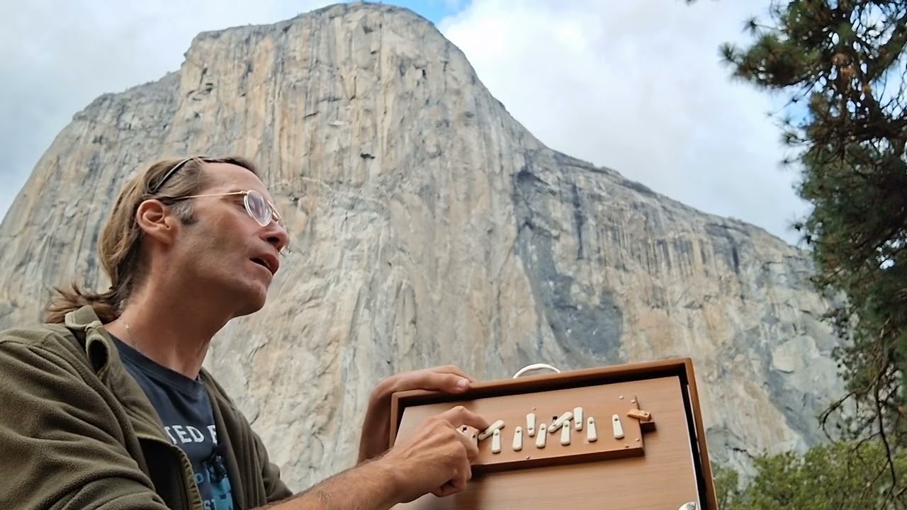 Asatoma Sadgamaya on the shrutibox at El Capitan