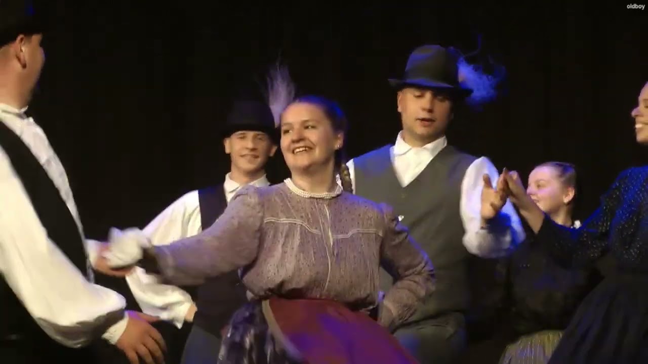 Kapuvári Ifjúsági Táncegyüttes - Csallóközi táncok