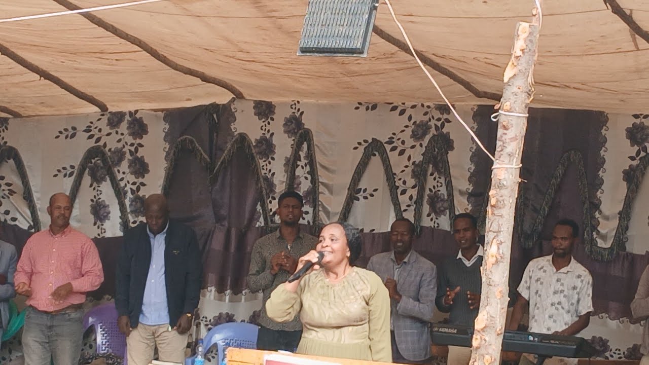 በዱበንቾ ህብረት በ2ኛ አሾአለ ቃ/ህ/ቤ/ክያን በተደረገው ኮንፈረንስ እናታችን ዘማሪት ሙሉ  #አቴቴ እነ መላል በሚለውል መዝሙር የተበረከንበት ድንቅ ጊዜ 