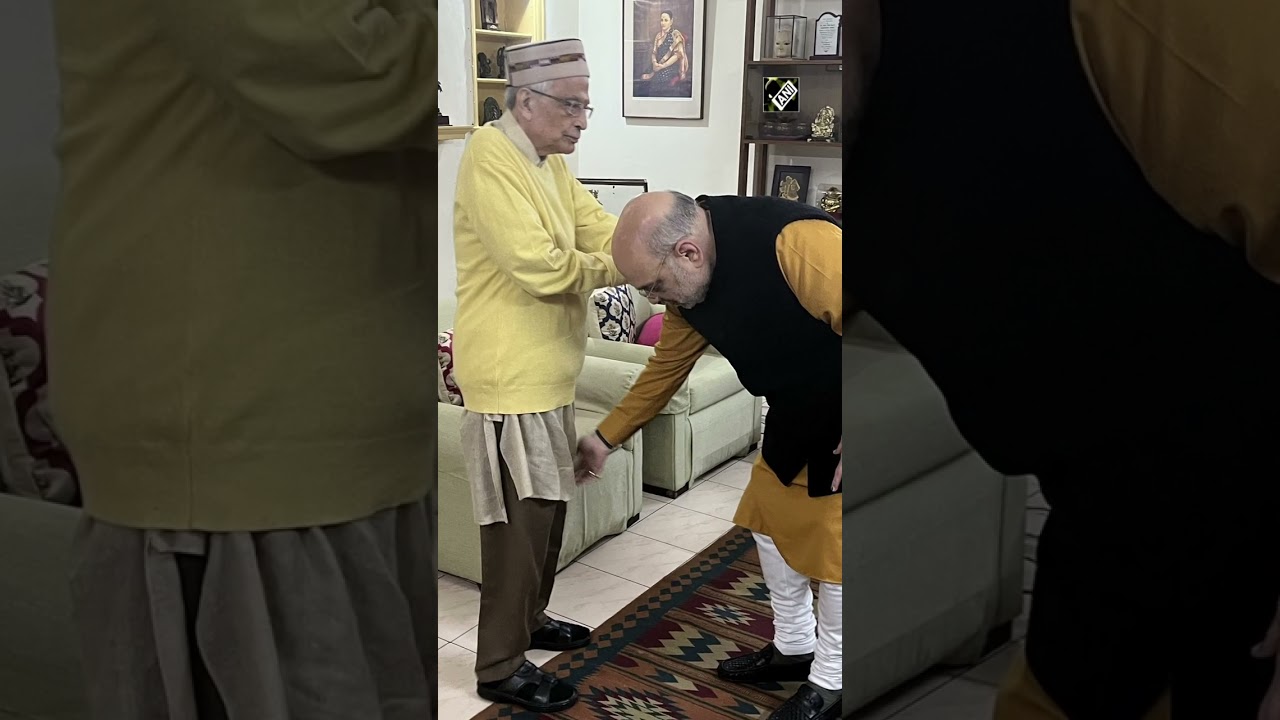HM Amit Shah seeks blessings of senior party leader Murli Manohar Joshi | #amitshah