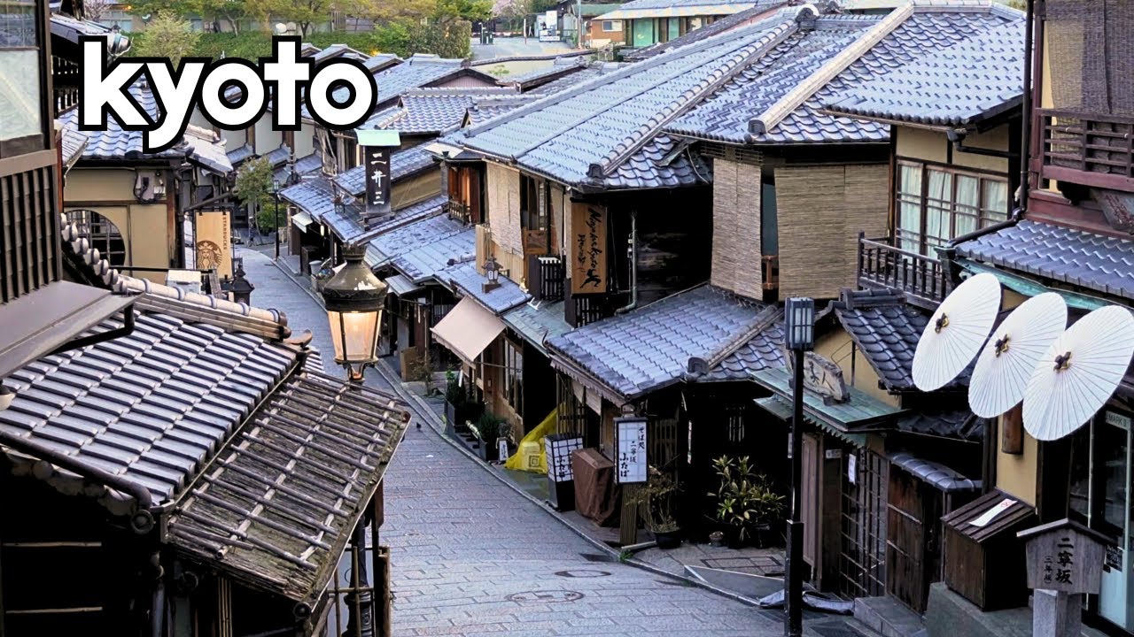 The Most Peaceful Hour in Kyoto &mdash; Dawn Walk 4K