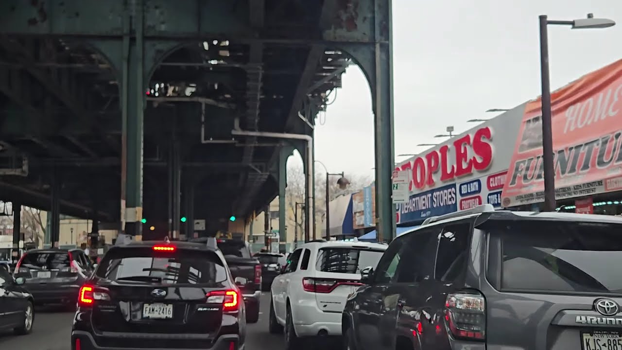 Driving Around Parkchester in the Bronx NY - City within a City - Short Commute to Manhattan