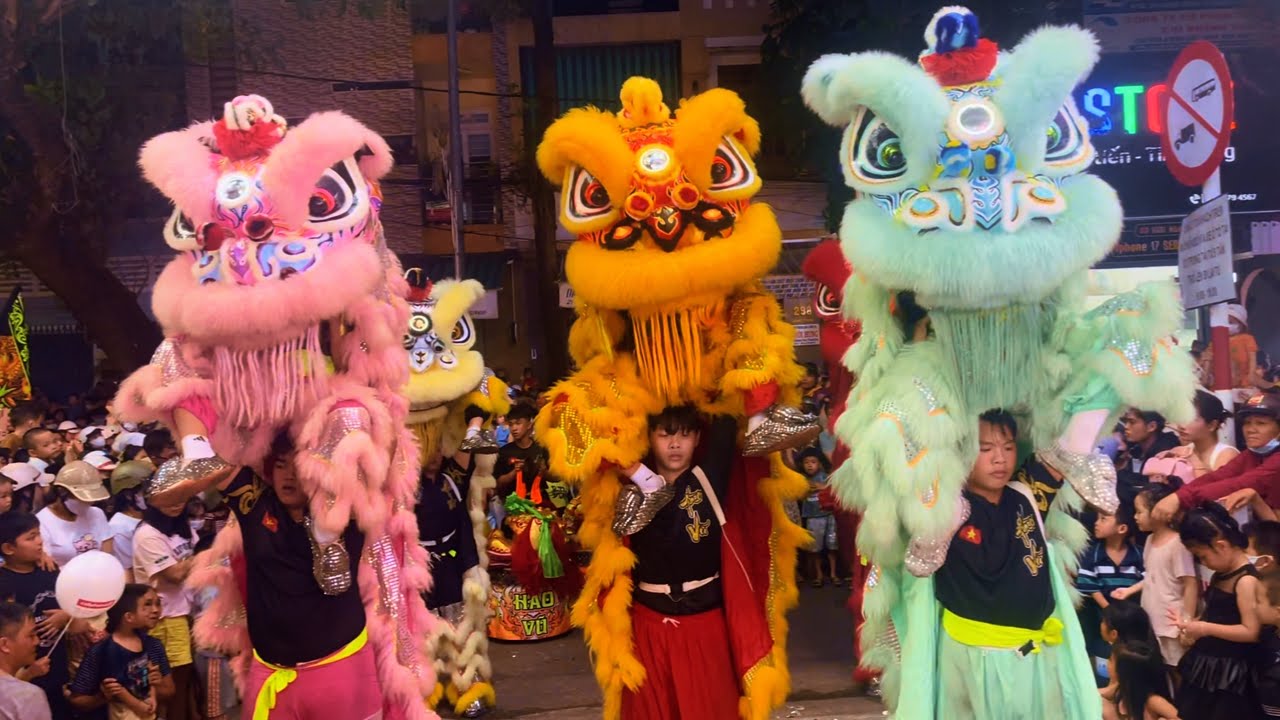 Múa Lân Trung Thu Hay Nhất 2025 - LION DANCE - Múa Lân Vlog
