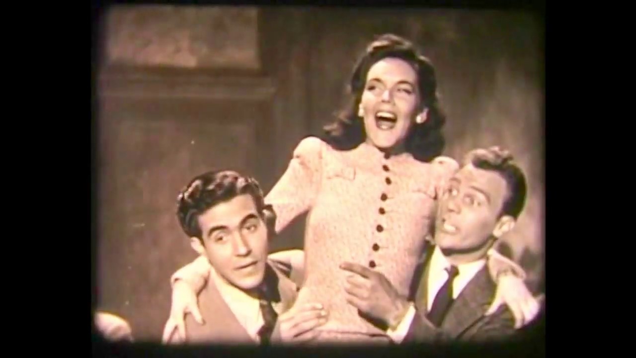 There's Something About A Soldier (1941) — The Nationairs, Helen Walker w/ Ray Bloch & his orchestra