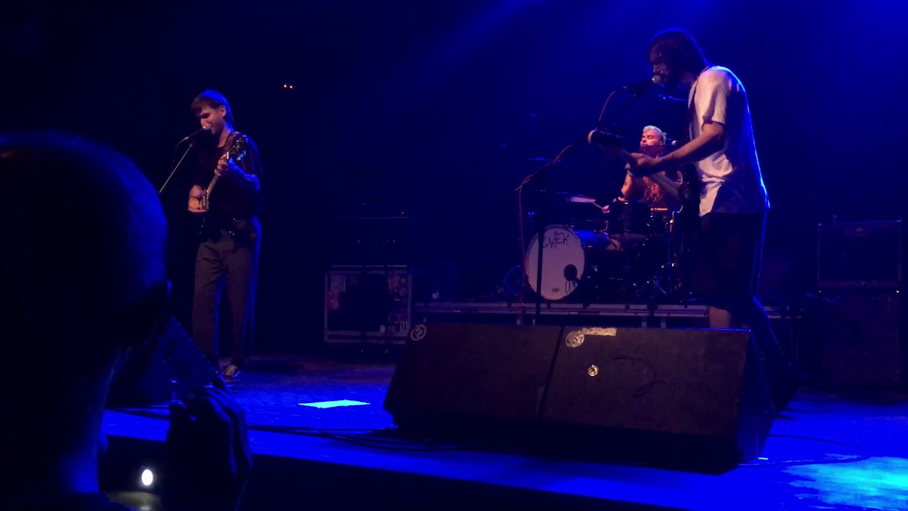 LUKIEK en la presentación de su disco en el kafe Antzokia de Bilbao.