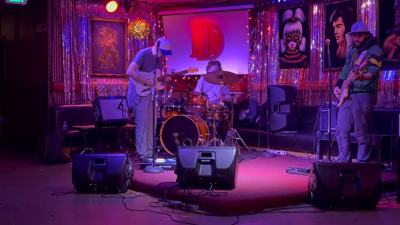 Divorced Horses LIVE 03 05 26