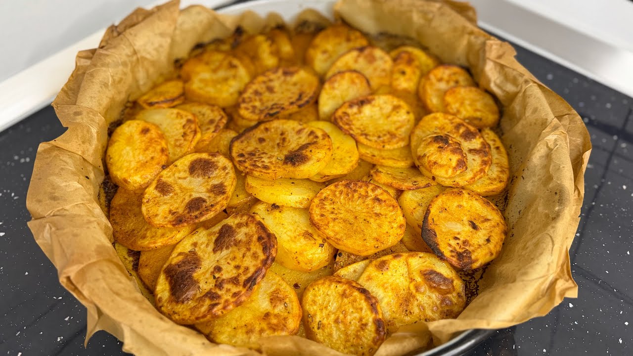 Si të Bëni Patate Perfekte në Furrë me Salcë Speciale 🥔🔥
