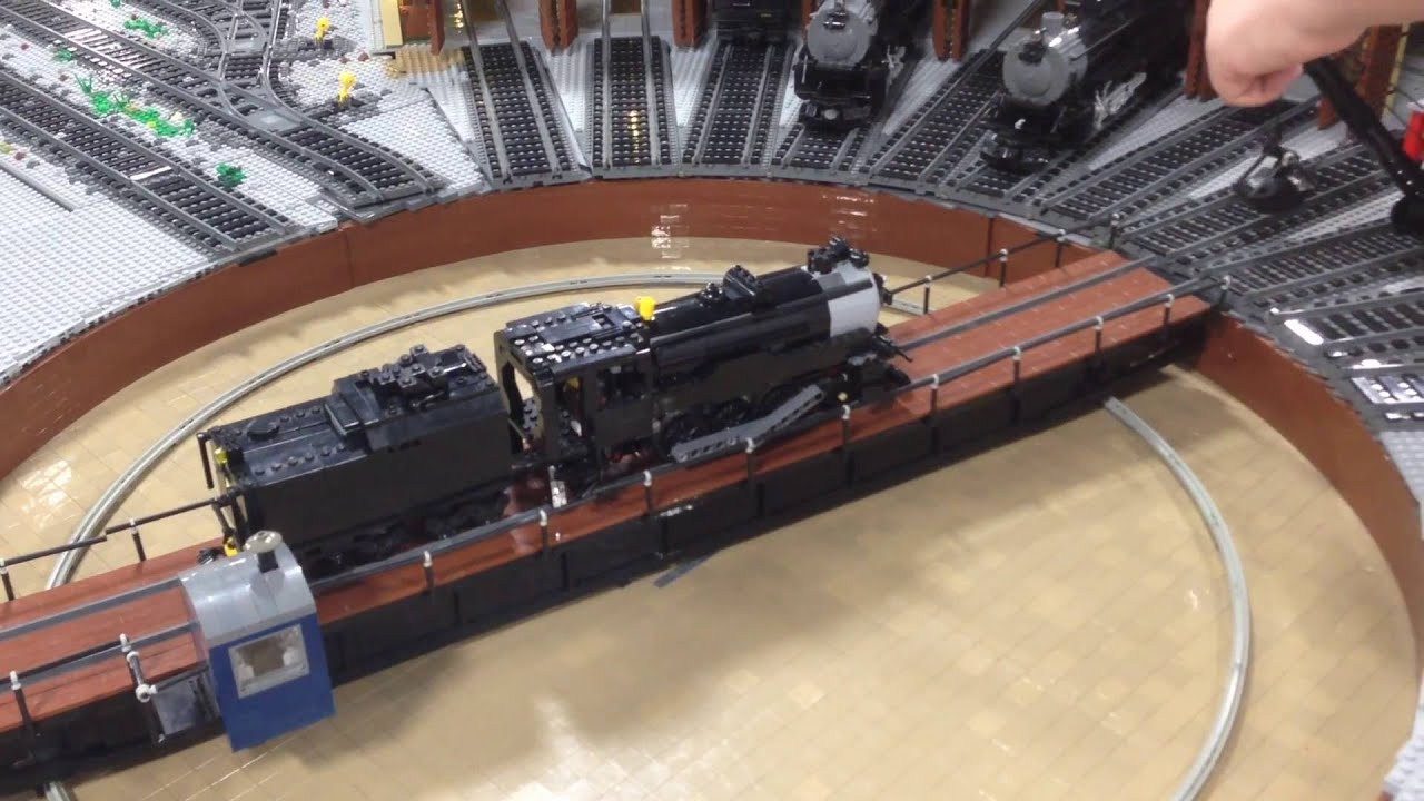 LEGO Trains with MATT'S MOCS