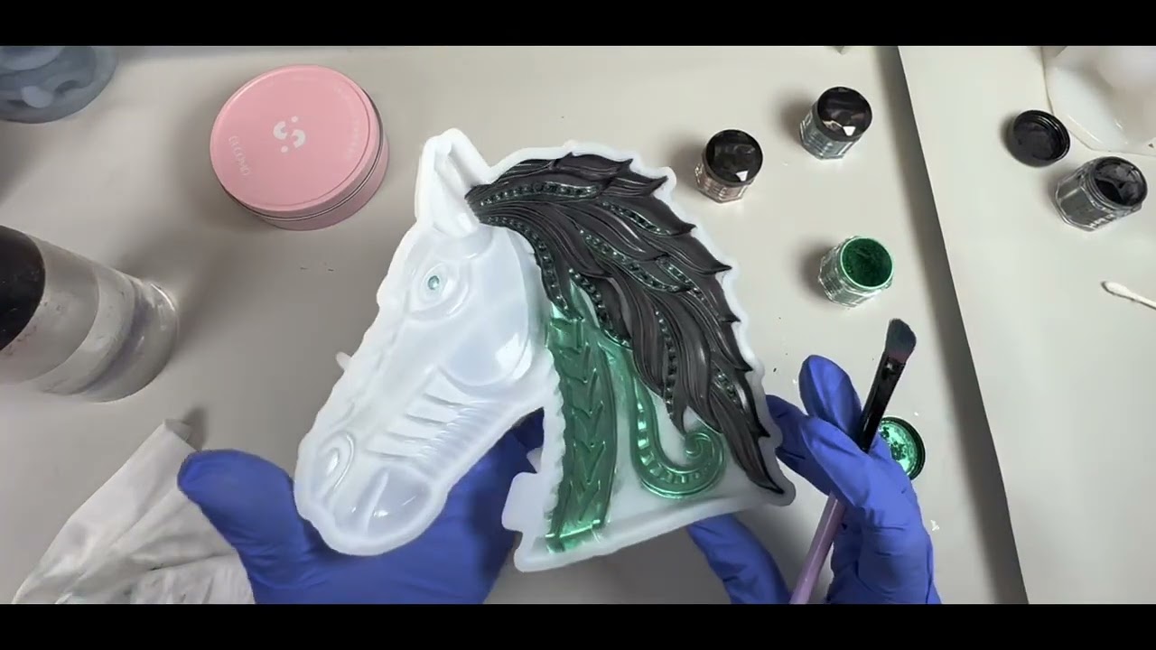 Beautiful horse head made with mica powders