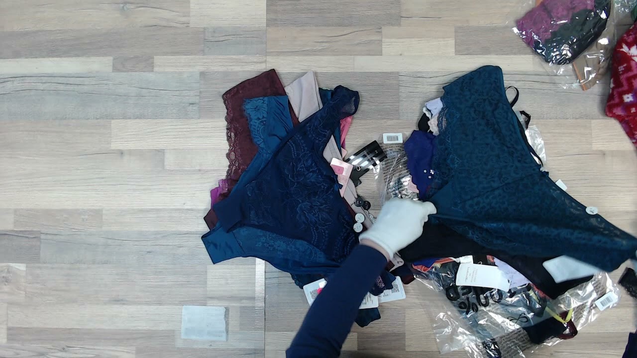 #11669 Нижнее белье Hunkemoller с этик сток цена 2950 руб за  кг/131 шт/вес 7,1 кг/20940 руб/159 руб