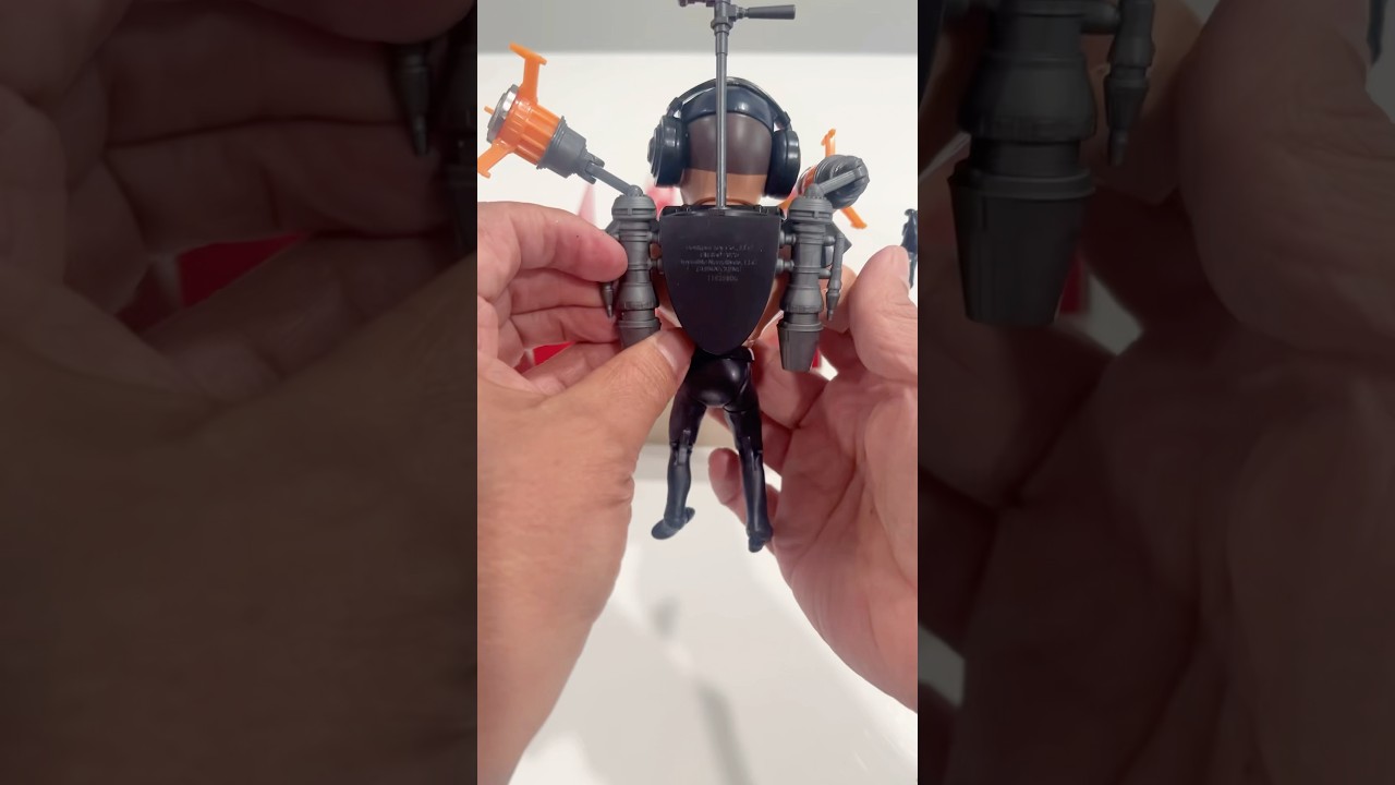 #skibidi #skibiditoilet #skibiditoilettoys #skibidimutant Skibidi Toilet Deluxe RC@BonkersToys