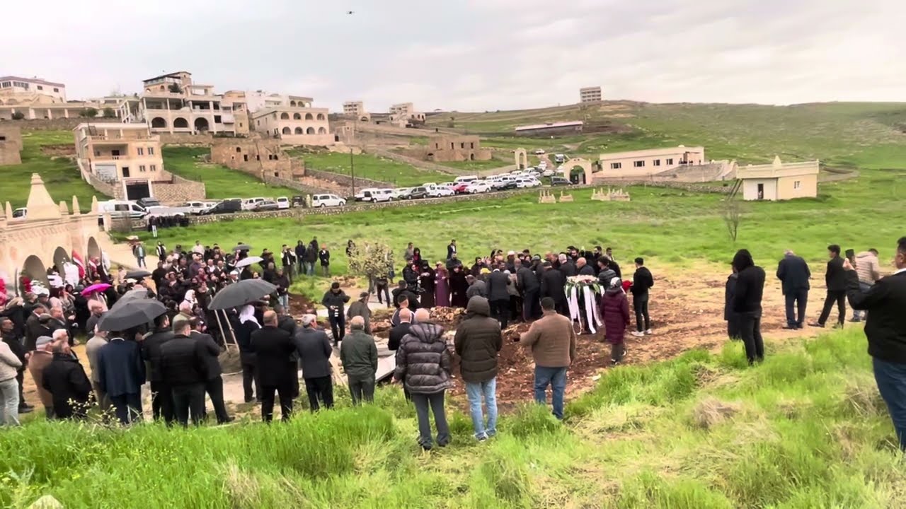 Bestattungszeromonie im ezidischen Dorf Kefnas/Cayirli Köy Midyat, 2024