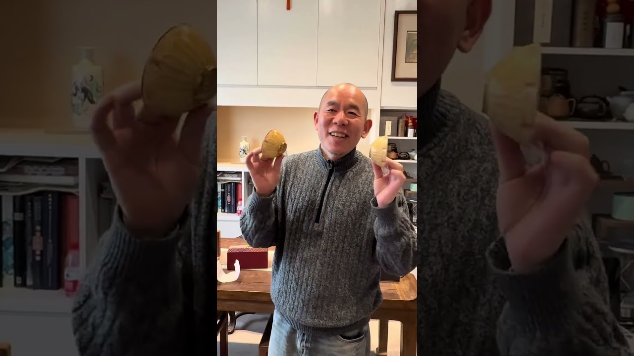萬俊攤上事了？“國寶幫”堵門，一鏡到底！瓷器上面的紅色指紋印是怎麼回事？你知道嗎？#古董 #收藏 #拍賣 #國寶幫