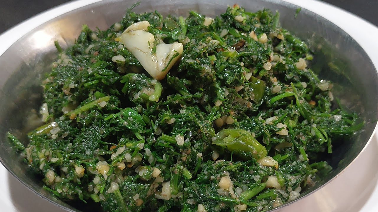 गावच्या पद्धतीने शेंगदाण्याचा कूट घालून शेपूची भाजी | Shepujichi Bhaji Recipe By Asha Maragaje
