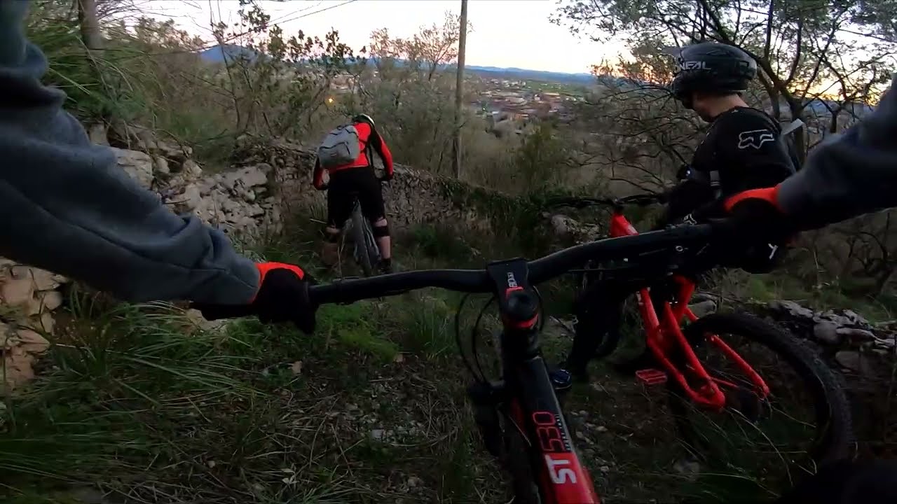 🧭 ESPLORIAMO UN NUOVO TRAIL DIFFICILE! 30% PENDENZA (Btwin 540S / Rockrider 530S) [Tripla Camera] DH
