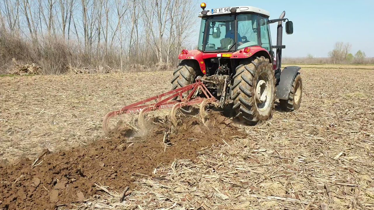 Tarlada fırtına gibi esiyor. Yeni traktörümüz Massey Ferguson 6455 Dyna 6 pullukta. - SOSYAL ÇİFTÇİ
