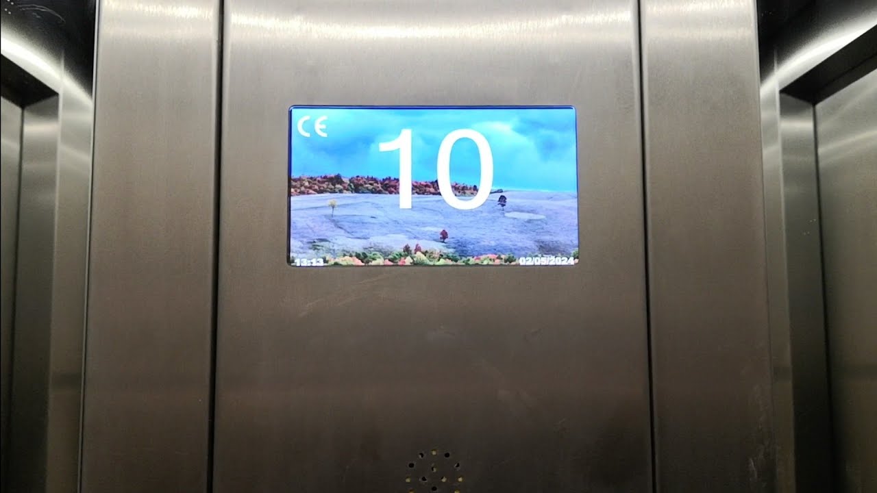 Przed i po wymianie, Winda Lift Service i iLift, Konwaliowa 9. Gdynia