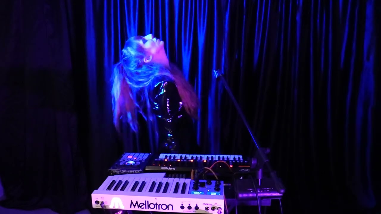 Ships In The Night - Live in-studio set