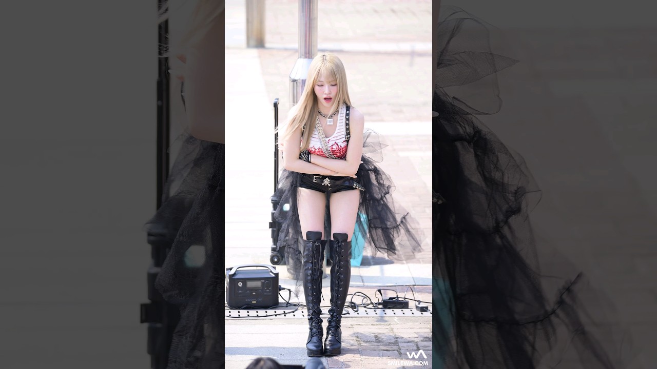나나 수수수 수퍼노바 챌린지 #우아 #WOOAH #NANA #Supernova #4K #쇼츠 #shorts