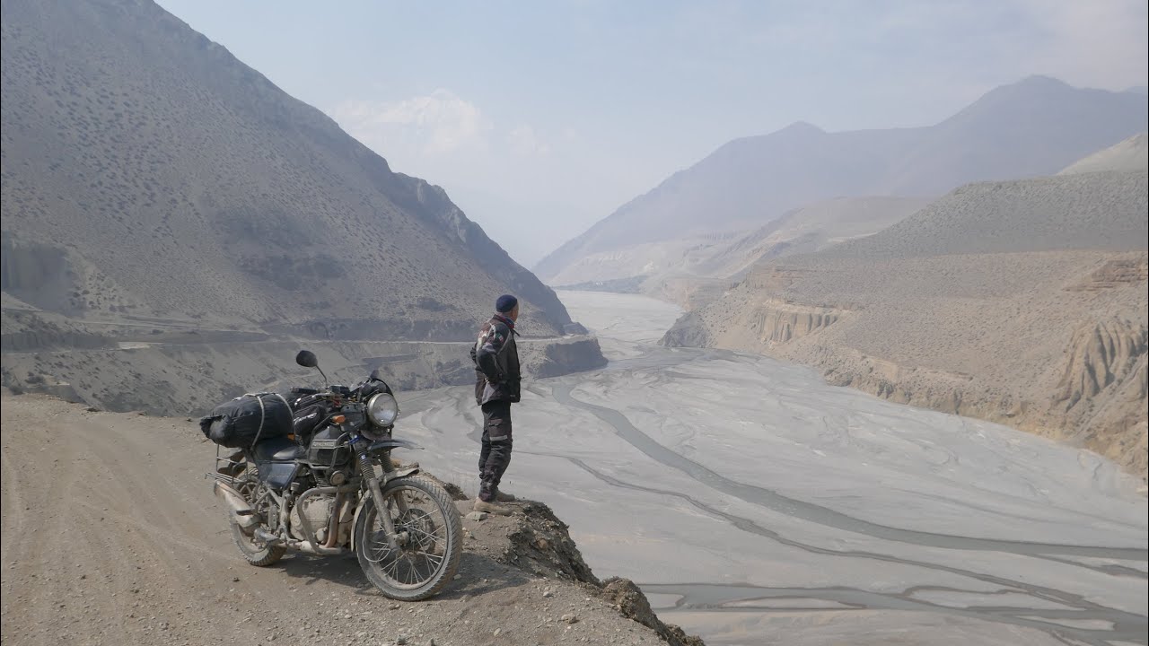 Mit dem Motorrad durch Nepal. Teil 2 , Mustang das verbotene Königreich im Himalaya.