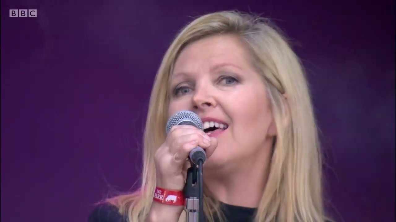 saint etienne + 2016 +  glastonbury + park stage