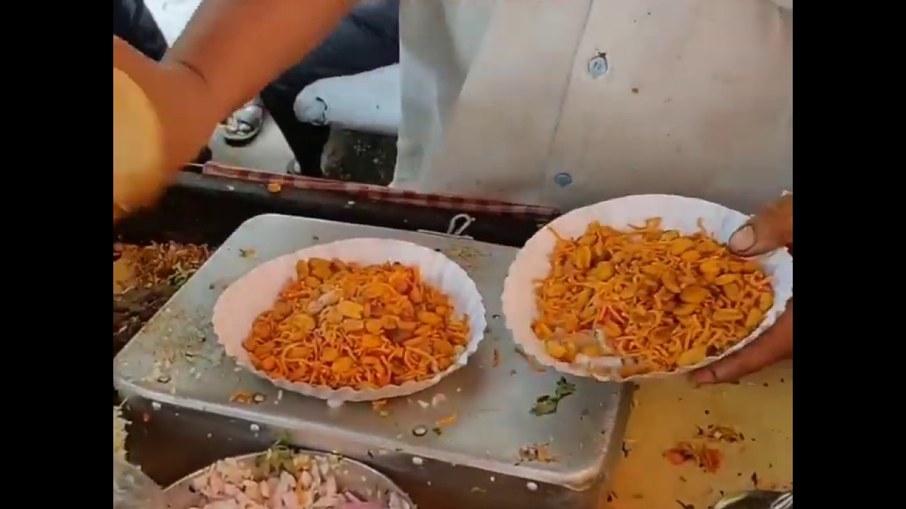 streetfoodrecipe Dabeli with chakhna kulcha