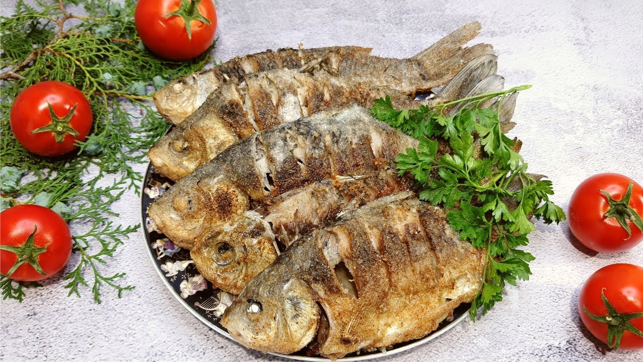 Вкусный рецепт хрустящего КАРАСЯ, жареного на сковороде.Тает во рту, без косточек. Вкусно и быстро.