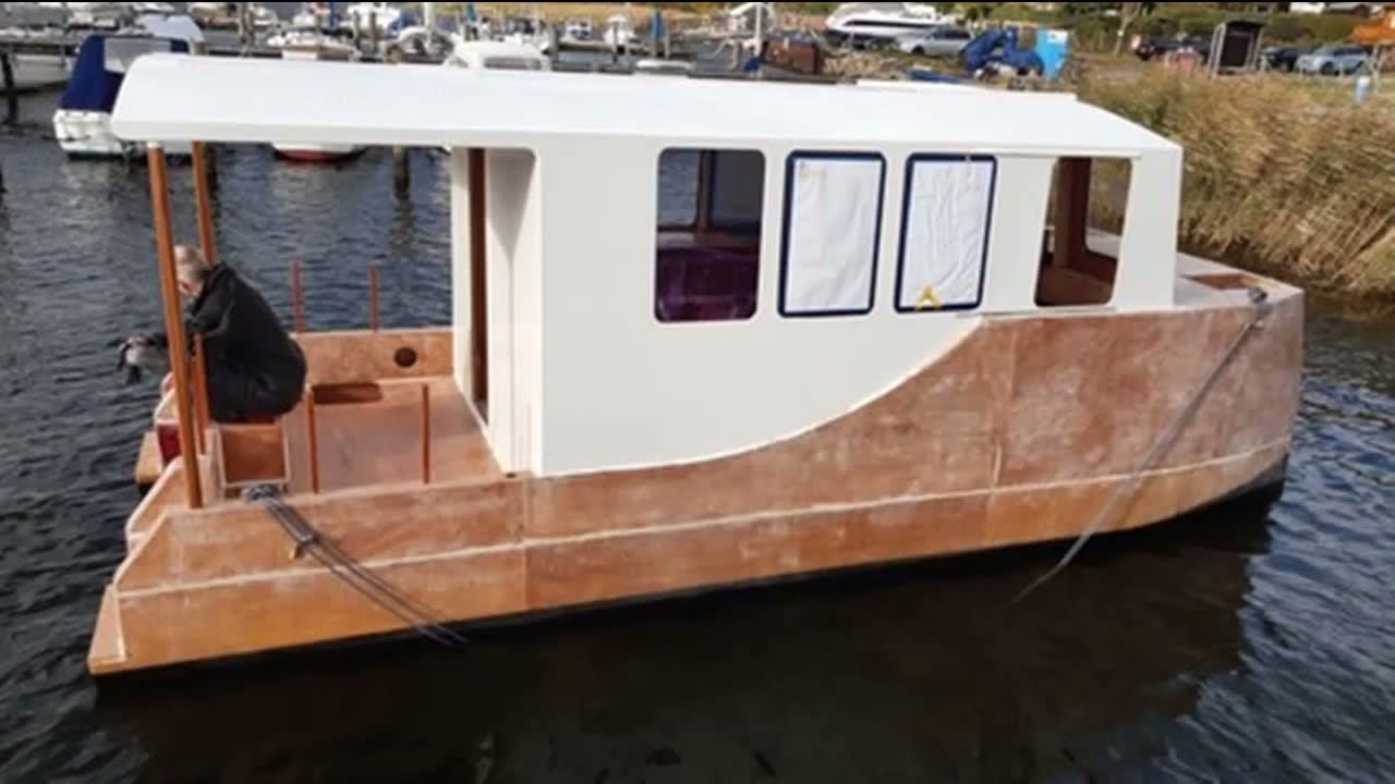 ECO62 houseboat, construction pictures