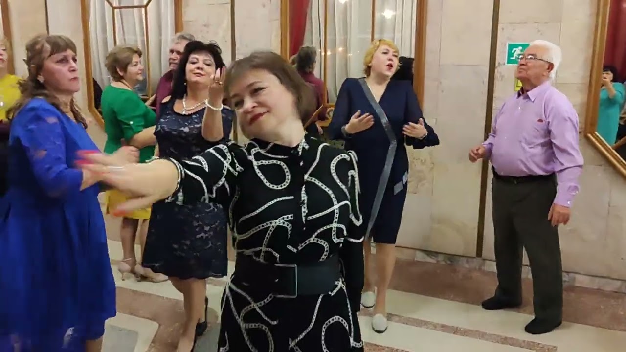 Цветёт калина...... 03.12.23.