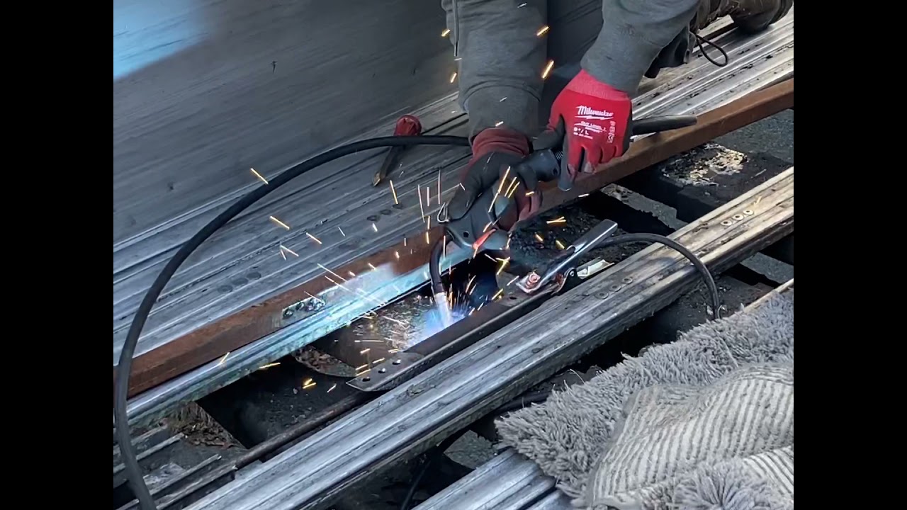 Walking floor repair.