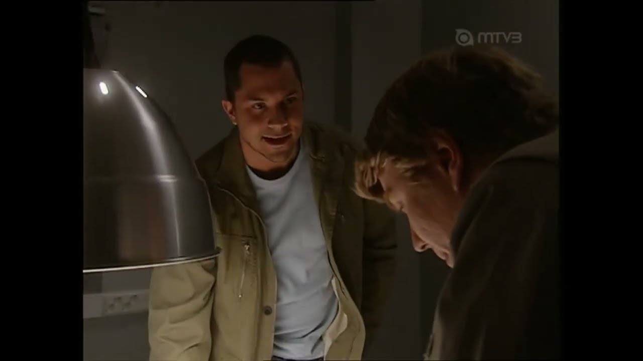 Salkkarit - Katri ja Pete & Pete tunnustaa tekonsa poliisille 15 (2007)