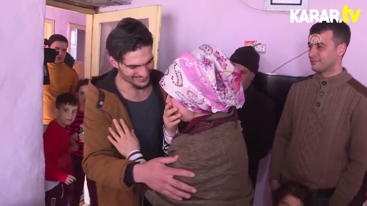 Elazığ depreminde Suriyeli gencin kurtardığı çiftle duygusal buluşması