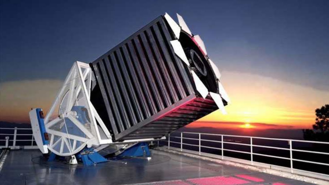 Слоановский цифровой небесный обзор - пристальный взор в прошлое Вселенной