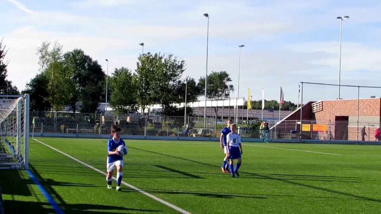 SDC Putten JO13-1 - SDVB JO13-1, 8 oktober 2016. Eindstand 2-2.
