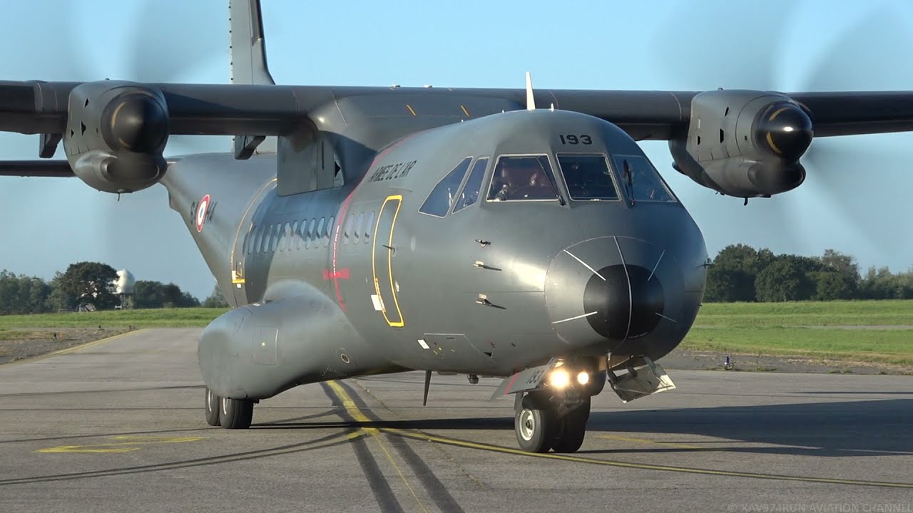 Casa CN-235 Armée de l'Air - Atterrissage décollage et passage bas à l'aéroport de Lannion