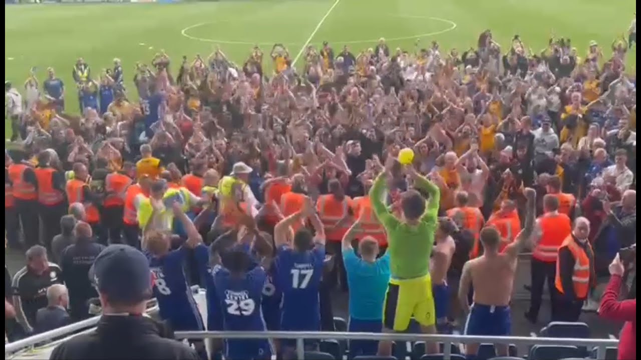 Boston United Play Off Push 2022