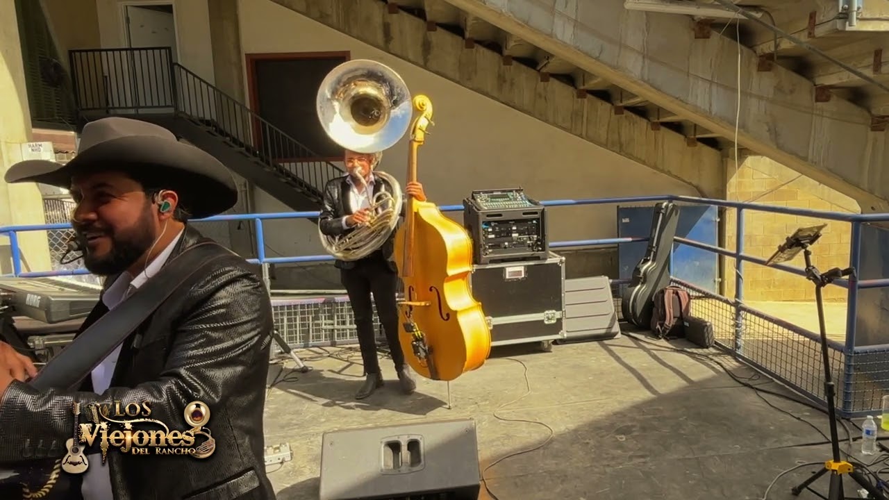 La Canelera - Los Viejones Del Rancho - Tuba Y Tololoche