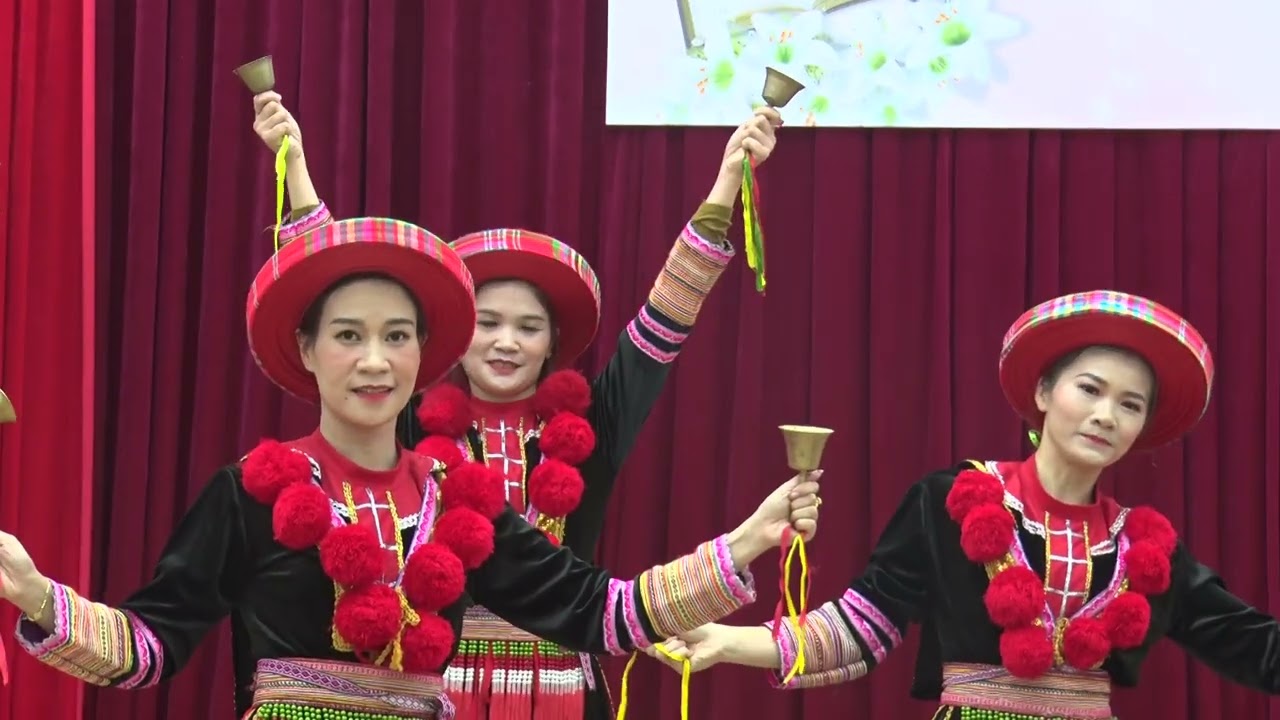 [Múa dân tộc Dao] TIẾNG CHUÔNG NGÀY MỚI (Tốp múa đội Văn nghệ Phòng GDĐT Hà Quảng) - Huong TV