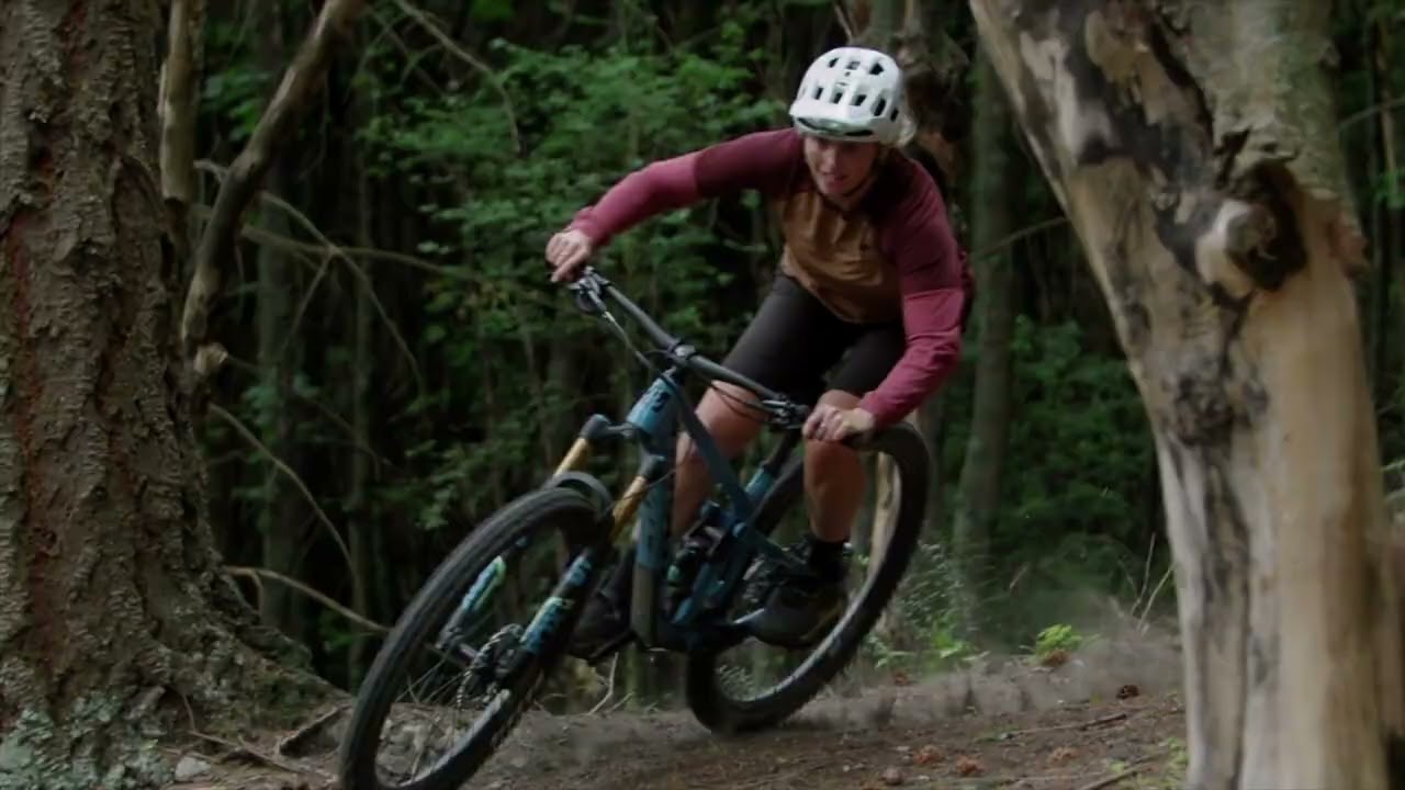 The New 2024 Pivot Switchblade Mountain Bike 