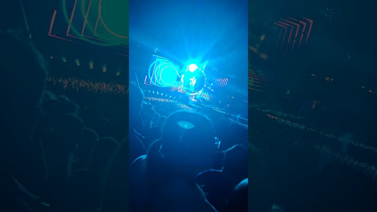 Ed Sheeran Loop Tour 2026 Brisbane Concert - Song Shivers