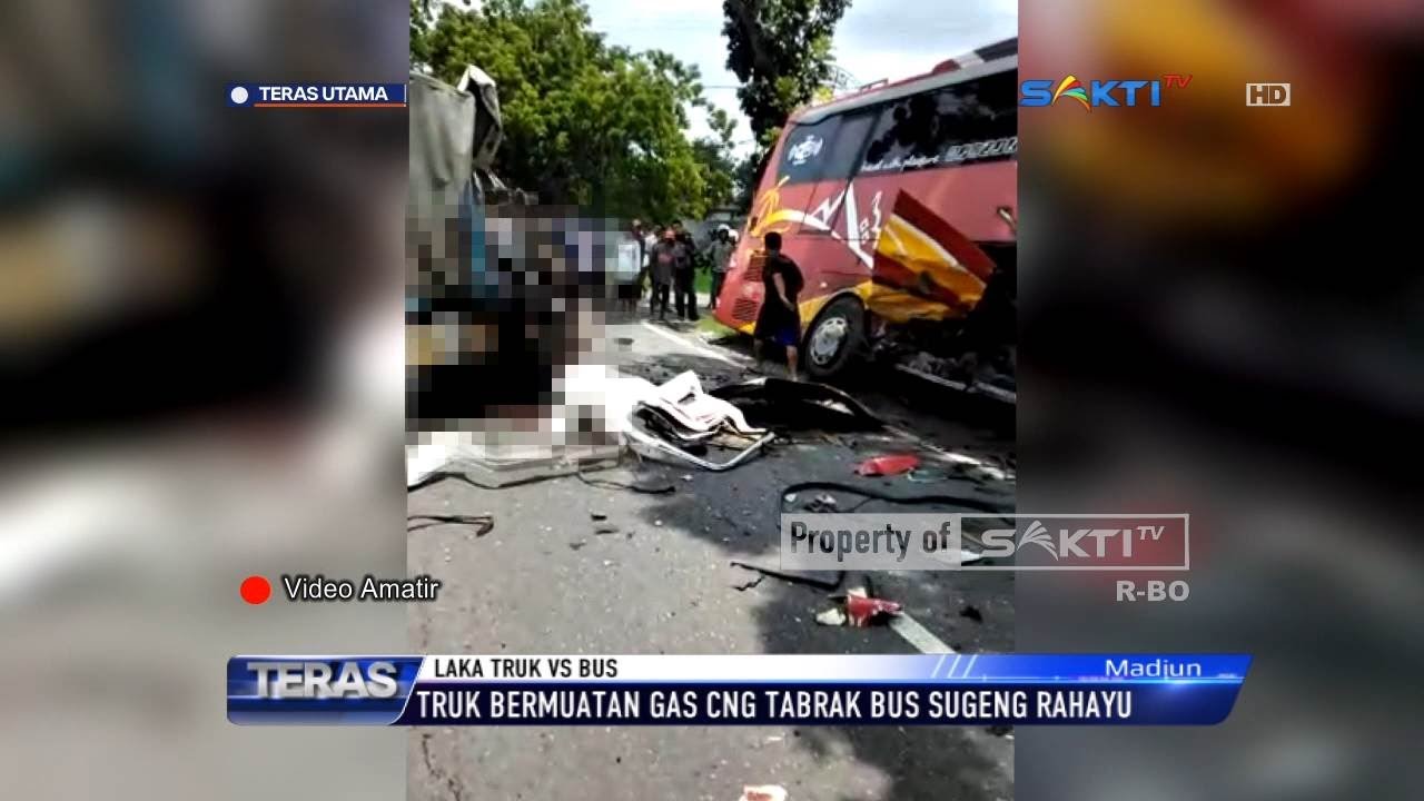 MADIUN - Truk Vs Bus Sugeng Rahayu, Sopir Truk Tewas Dilokasi