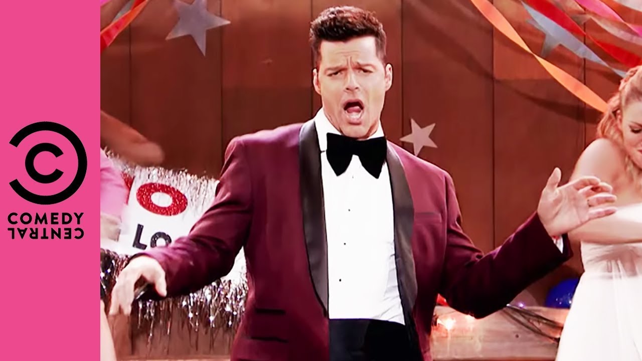 Ricky Martin Performs Kenny Loggins' 