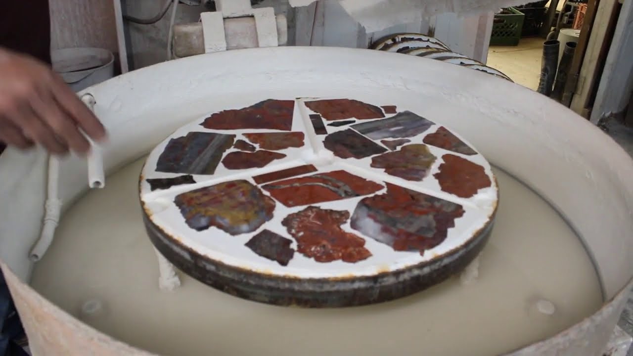 Cutting and Polishing Petrified Wood