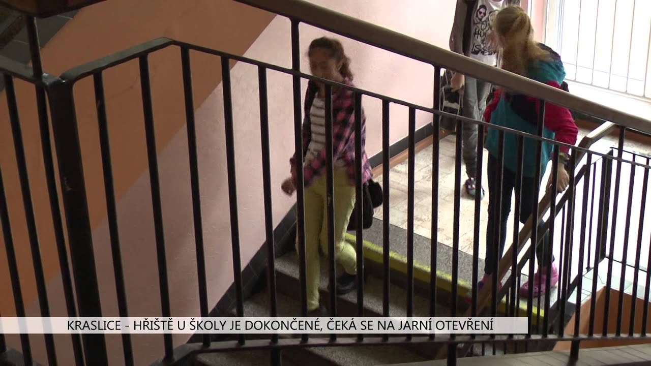 Kraslice: Hřiště u školy je dokončené, čeká se na jarní otevření (TV Západ)