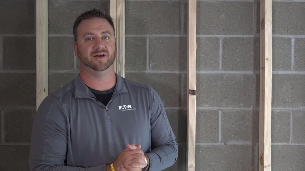 Features and benefits of the plug-on neutral loadcenter